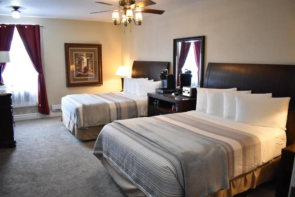 Standard Double Room interior